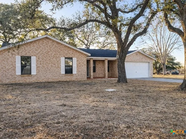 2950 W Fm 884, Yorktown, TX 78164