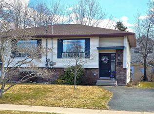 28 Merrimac Dr, Halifax, NS B2W 4P8