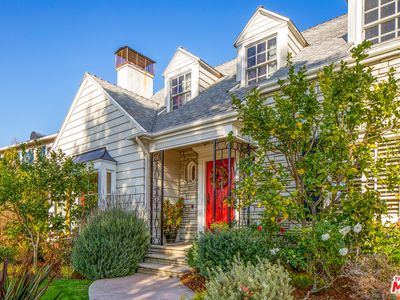 2758 Motor Ave, Los Angeles, CA, 90064