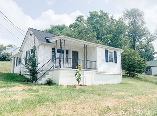 1100 Montgomery St, Christiansburg, VA 24073