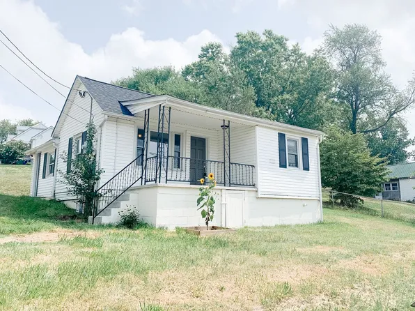 1100 Montgomery St, Christiansburg, VA 24073