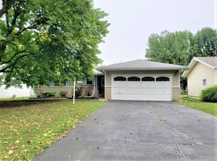 1435 E Crestview St, Springfield, MO 65804