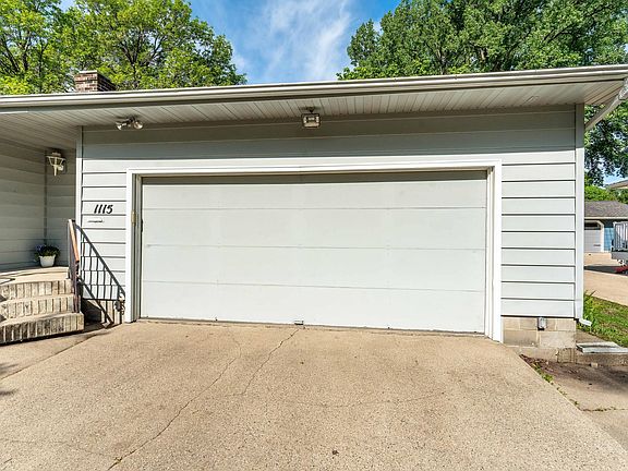 5th image of 1115 Mitchell Pl