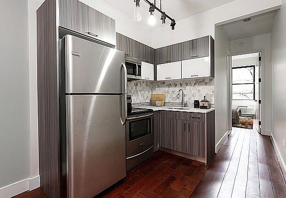 5th image of 1434 De Kalb Ave #2R