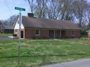 1407 Rodes Dr, Bowling Green, KY 42104