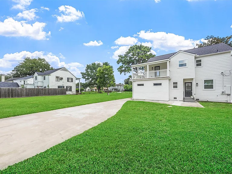 3809 Southmore Blvd — Photo 14