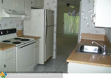 2nd image of 8405 NW 61st St APT D306