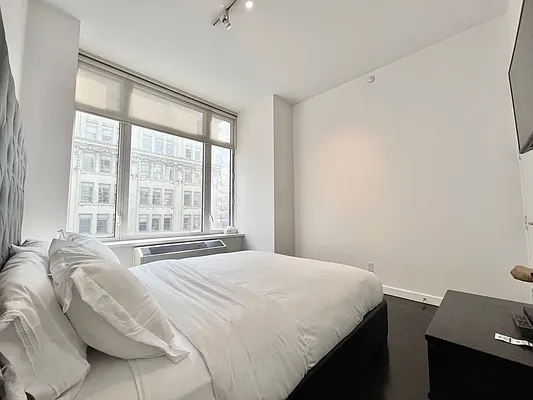 Rented by VRE | media 16