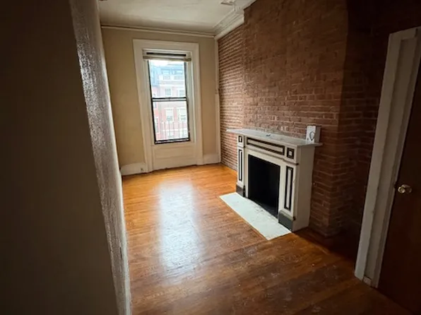 114 Marlborough St #3B, Boston, MA 02116