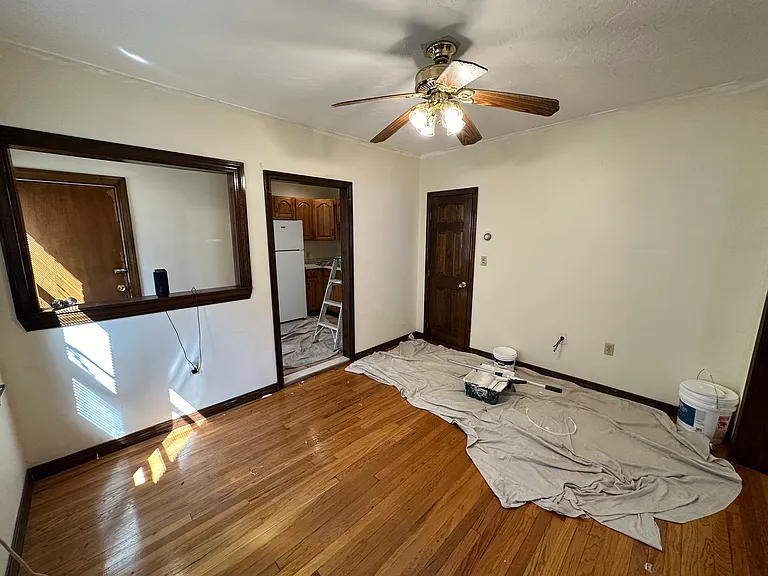 240 Kelton St #4CP — Photo 2