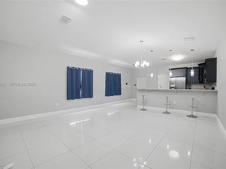 935 NW 2nd Ave — Photo 9
