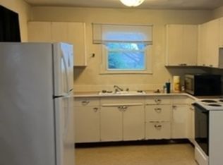 1025 S 4th St, Dekalb, IL 60115