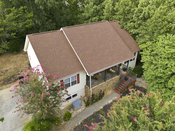 215 Tahlequah Dr, Loudon, TN 37774