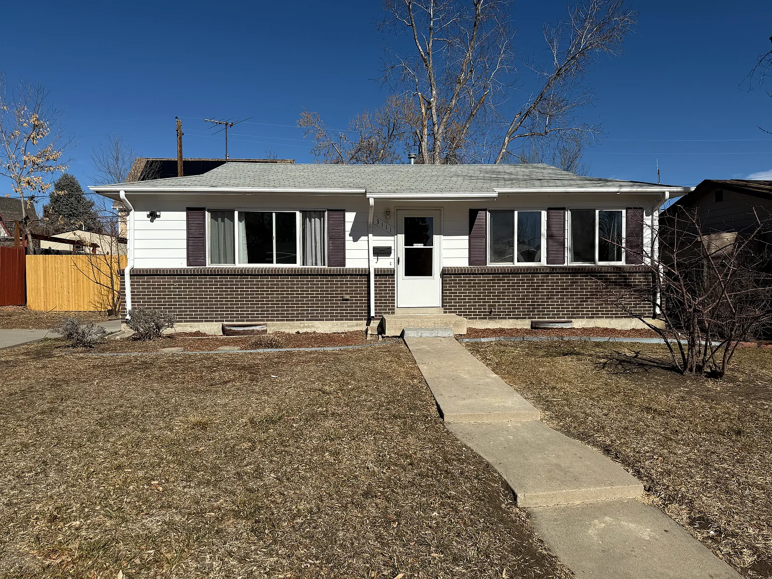 3 bed, 1728 sqft, $2,627 — Photo 2