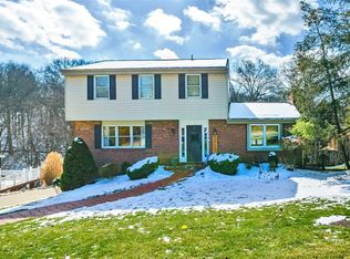 315 Laurelwood Dr, Glenshaw, PA