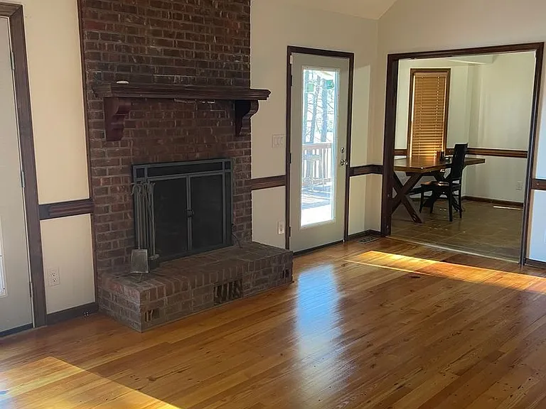 609 Georgetown Cir — Photo 33