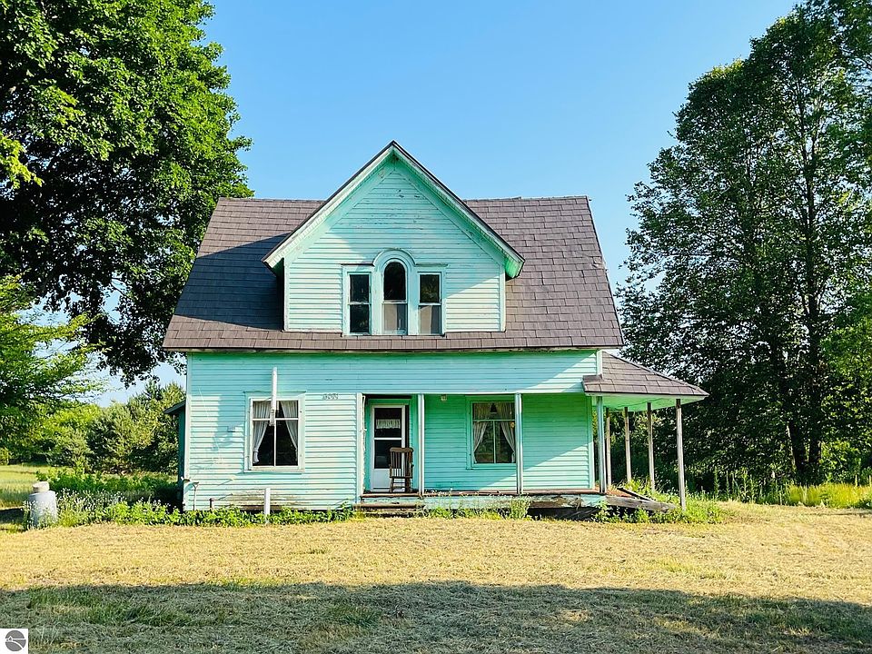 3971 W 48th Rd, Cadillac, MI 49601 Zillow