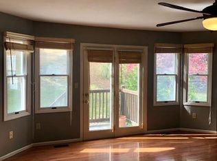 12026 Avery Ln, Bridgeton, MO 63044