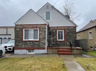 370 Meacham Ave, Elmont, NY 11003