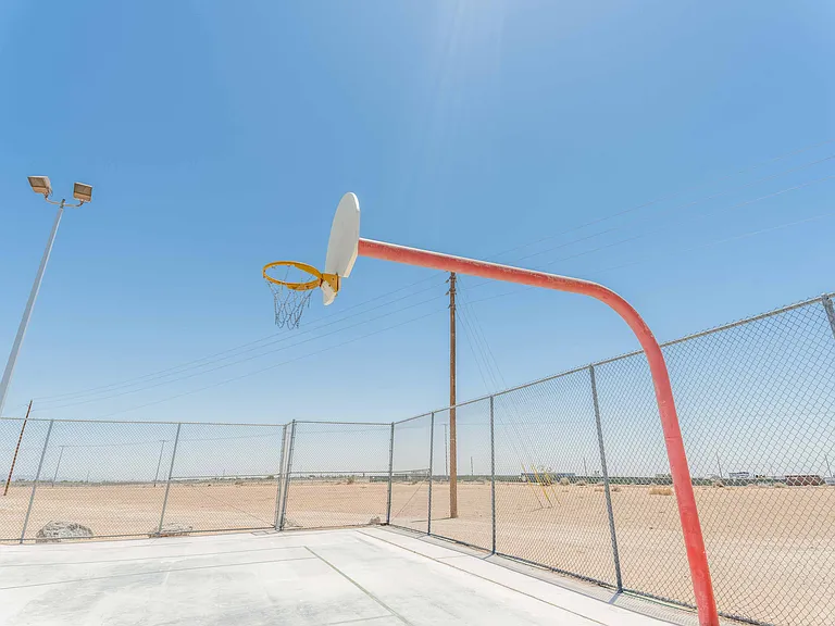 Yuma — Photo 14