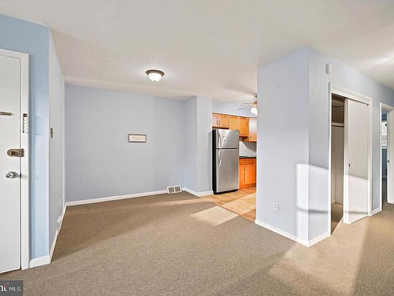 4th image of 2651 Wentworth Rd