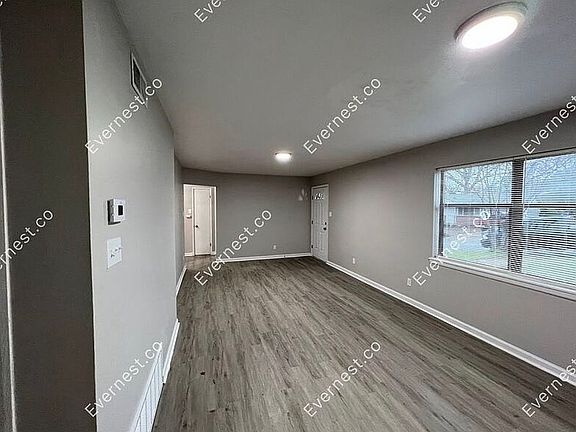 3rd image of 4008 Virginia Dr