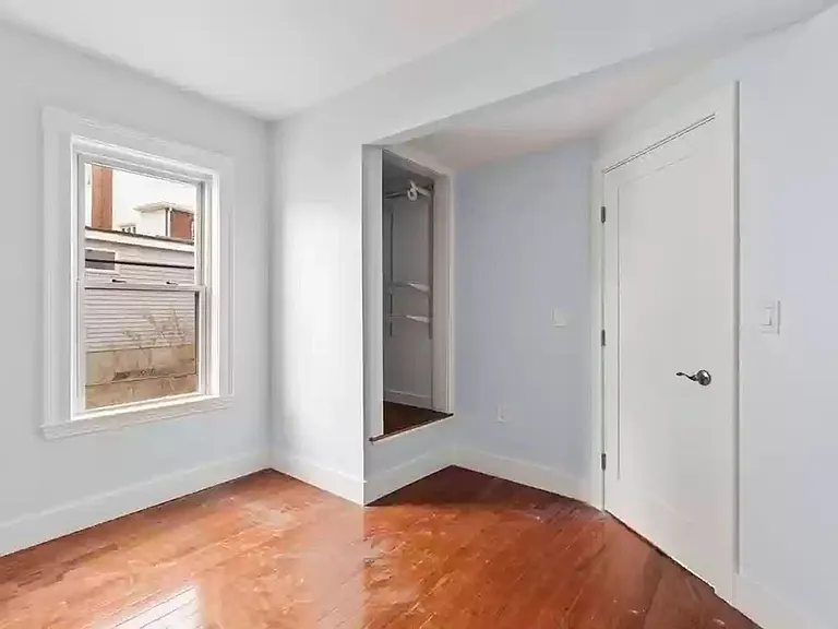 1008 Winthrop Ave — Photo 12
