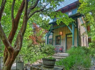 127 Summit Landing Dr, Zirconia, NC 28790