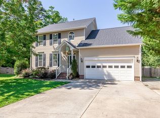3005 Southhampton Dr, Jamestown, NC 27282
