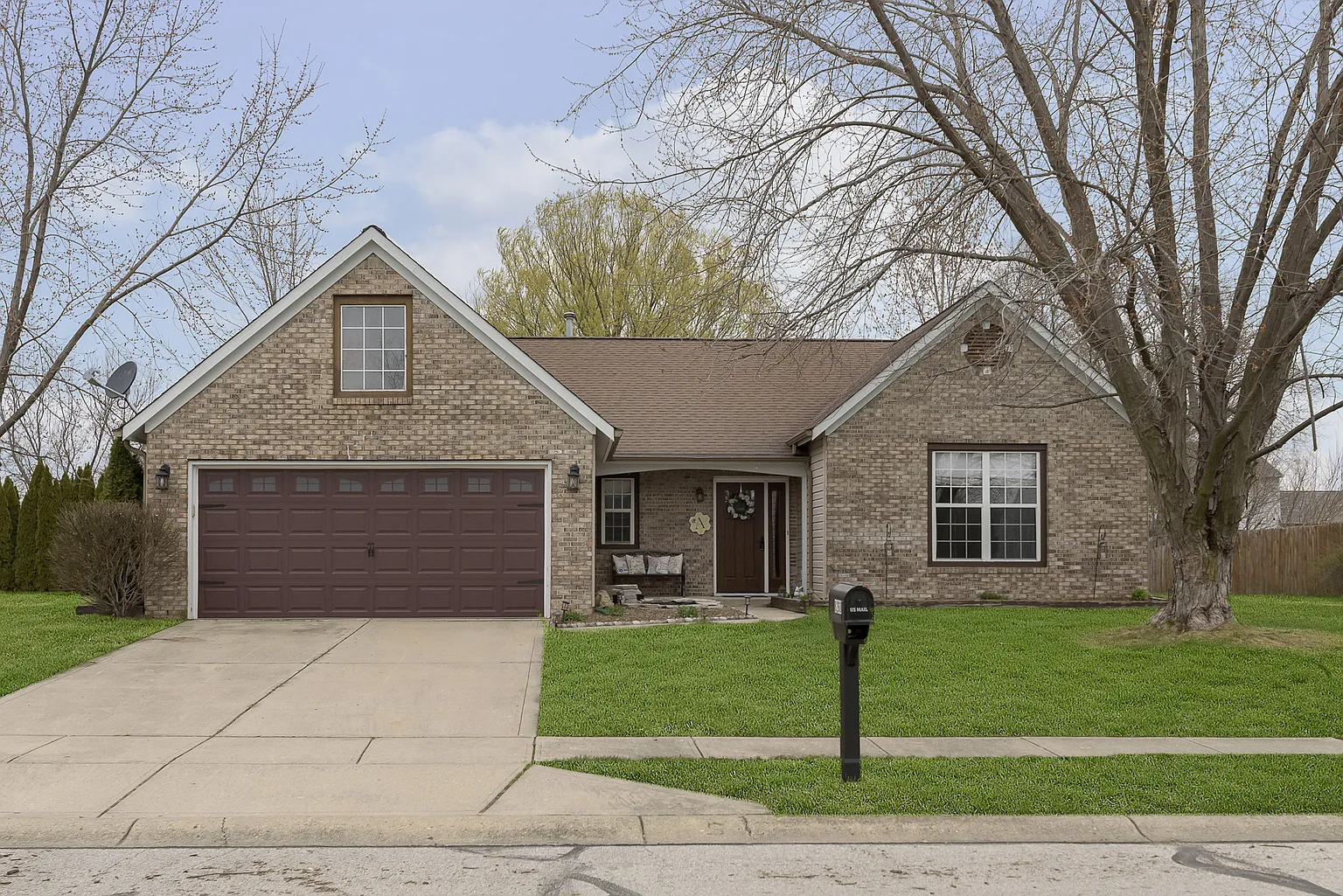 8260 Bayshore Ln photo 1