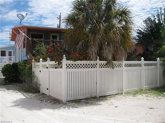 1st image of 434 Estero Blvd