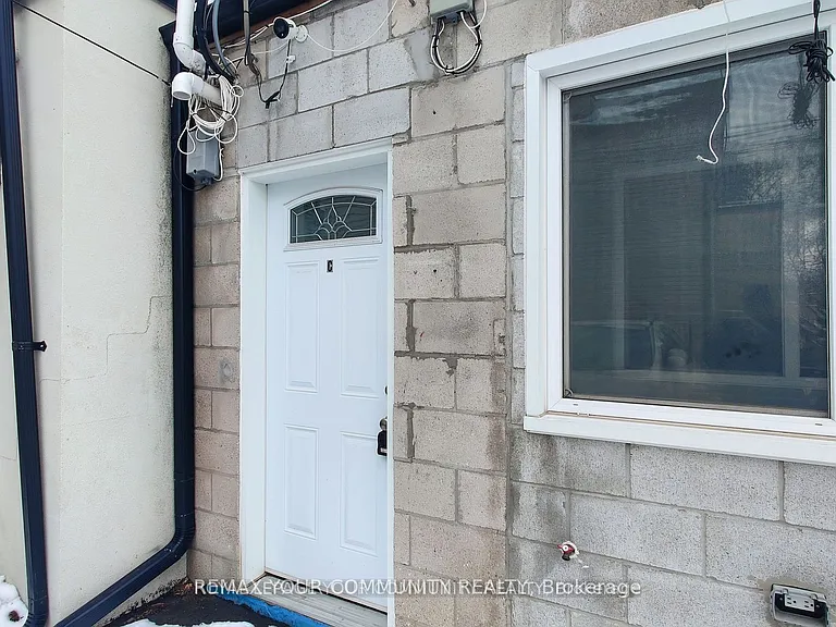 586 Parliament St #C — Photo 1
