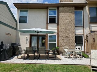 828 Pebble Beach Dr, Garland, TX