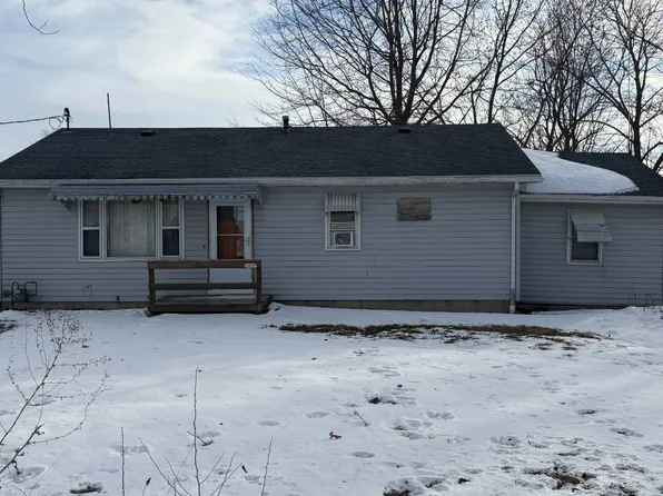 1019 S Hughes St, Hamilton, MO 64644