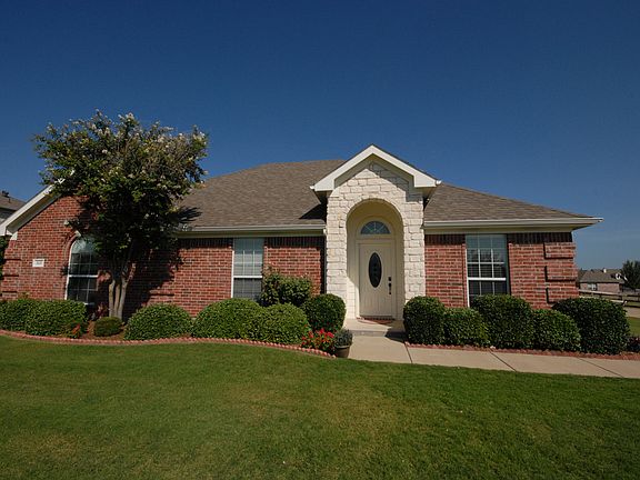 2nd image of 113 Shumard Dr