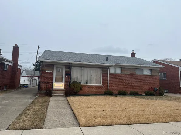 24844 Kelly Rd, Eastpointe, MI 48021