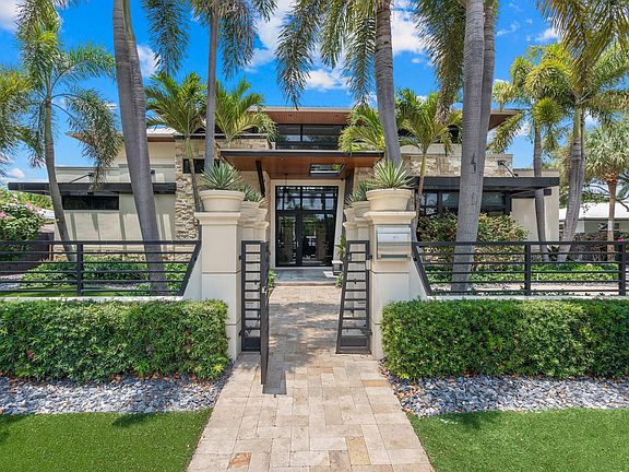 2nd image of 2017 Bayview Drive