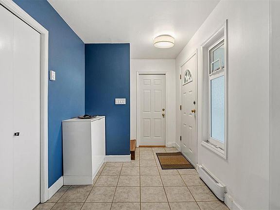 2nd image of 6648 Rey Rd