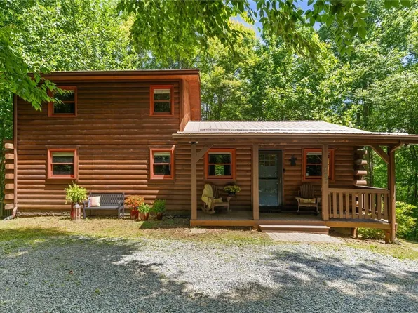 737 Trivette Circle, Sugar Grove, NC 28679