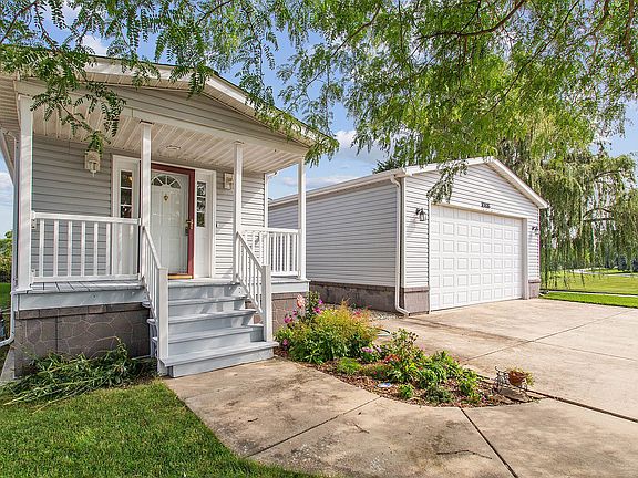 2nd image of 10816 W La Costa Ln