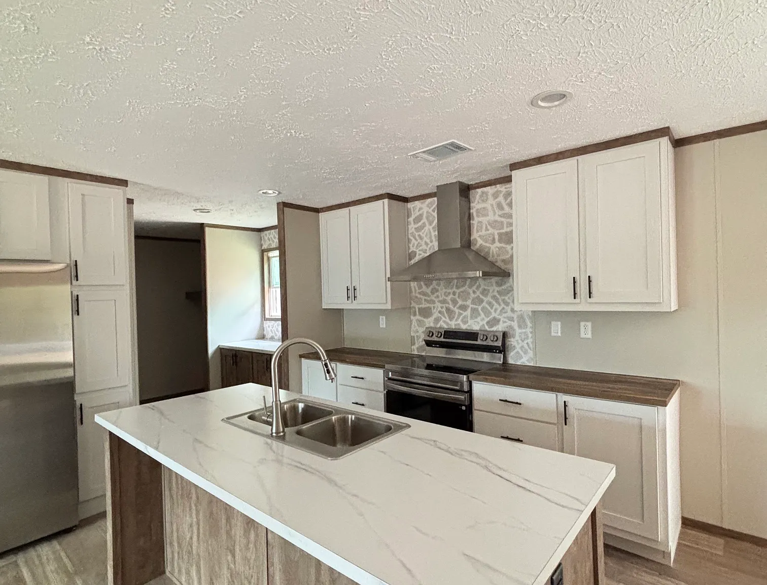 4 bed, 1568 sqft, $1,850 — Photo 3