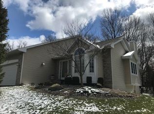 226 Potters Dr, Battle Creek, MI 49015