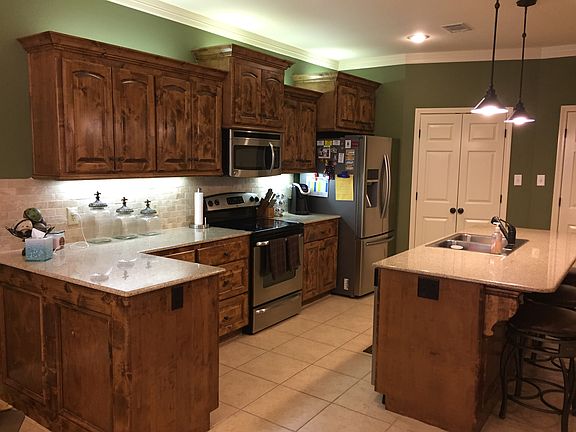 3rd image of 8400 Stoneridge Dr