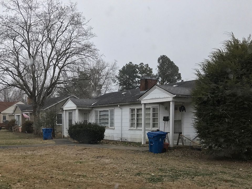 1st image of 1315 Poplar St #A