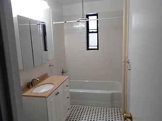 Sold by City Apt Group LLC