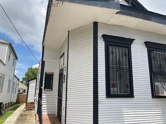 2nd image of 211 S White St