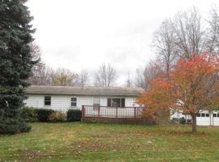 5240 New London Rd, Ashtabula, OH 44004