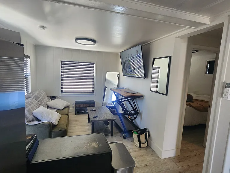 459 Field St — Photo 4