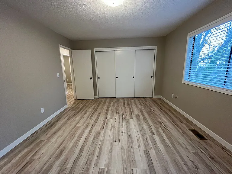 4387 Imperial Dr — Photo 28