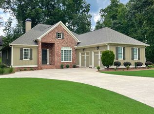 5670 Meadow View Dr, Jefferson, GA 30549